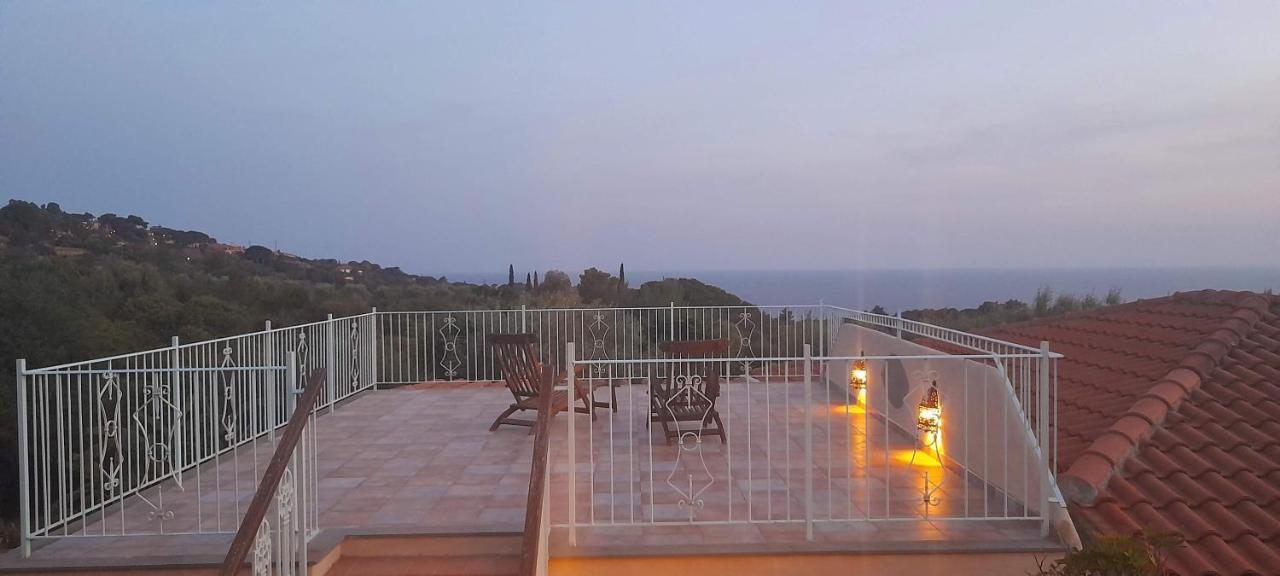 Villatramontistella Suite Capoliveri  Esterno foto